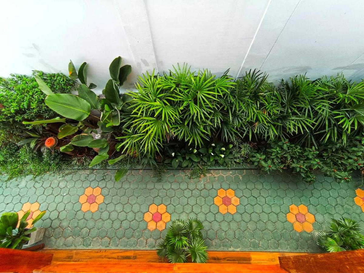 Aphilapa Residence Chiang Mai Bagian luar foto